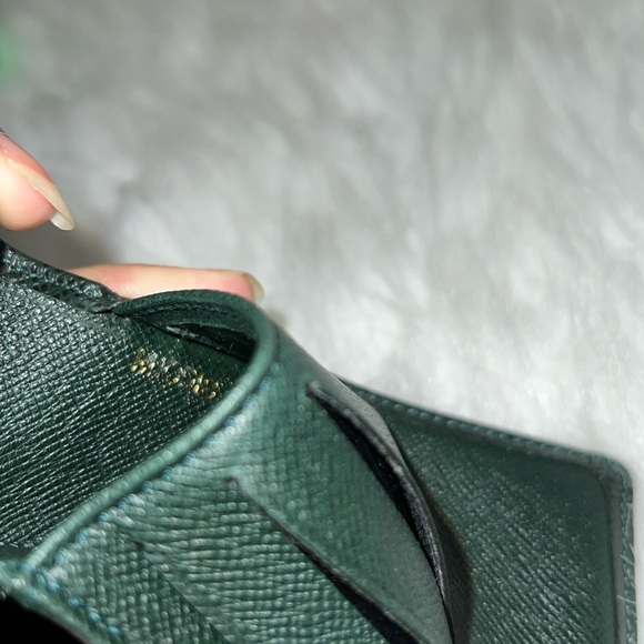 Louis Vuitton Mens Wallet - Picture 17 of 17